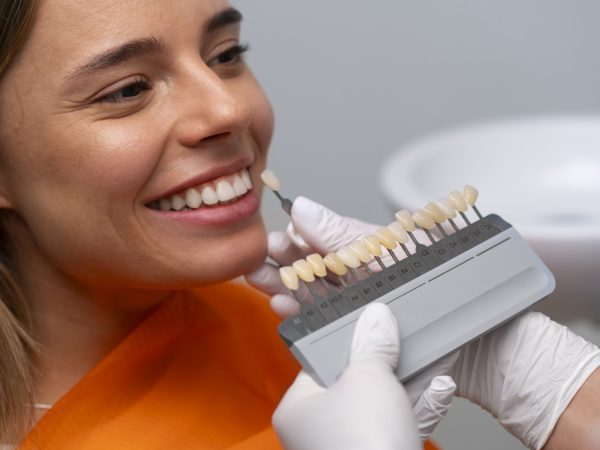 close-up-dentist-instruments (4)
